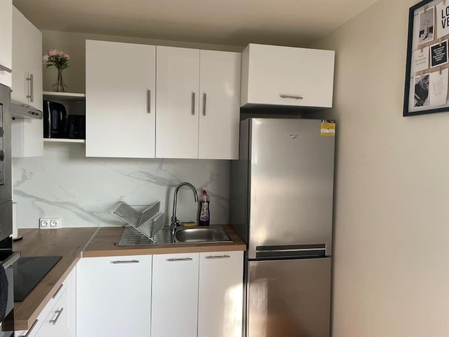 Appartement Cosy Proche Paris Le Bourget Exterior photo