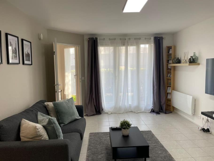Appartement Cosy Proche Paris Le Bourget Exterior photo
